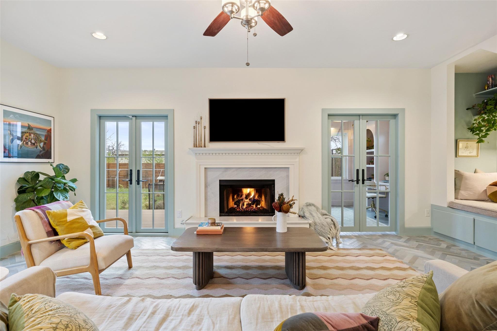 909 E 50th St, Austin, TX 78751