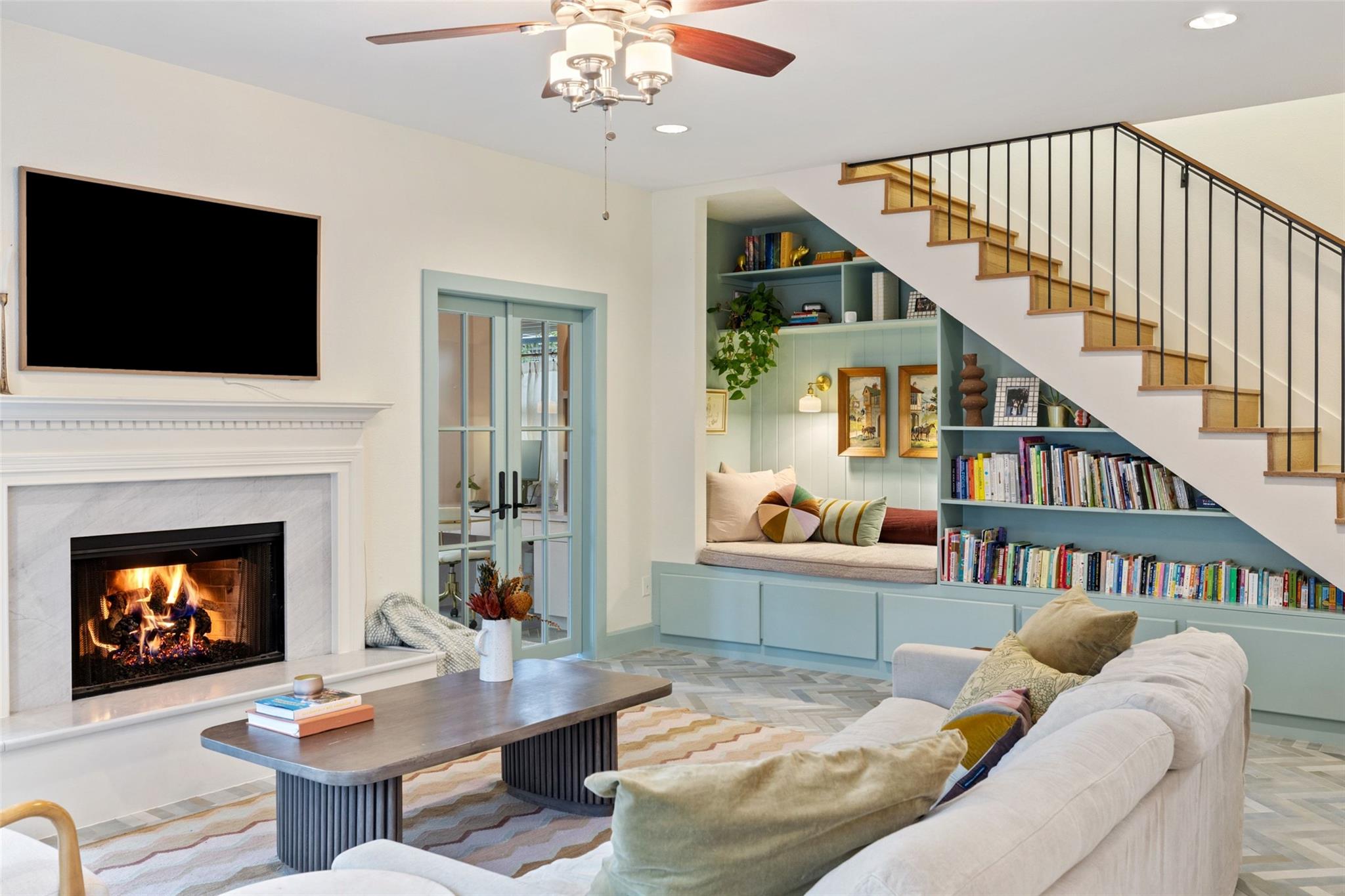 909 E 50th St, Austin, TX 78751