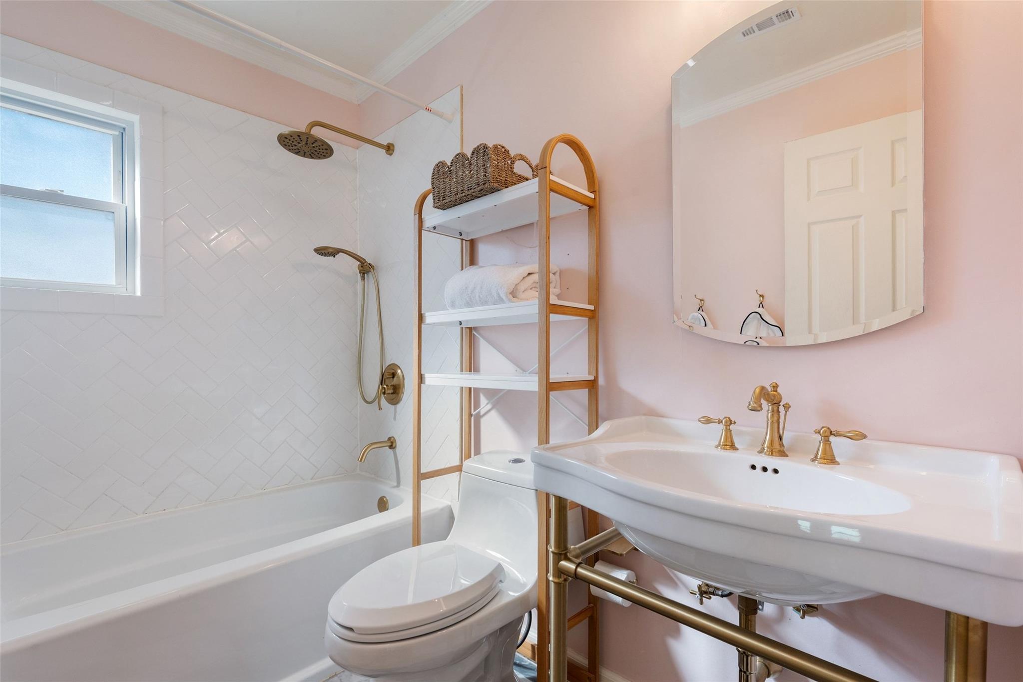 909 E 50th St, Austin, TX 78751