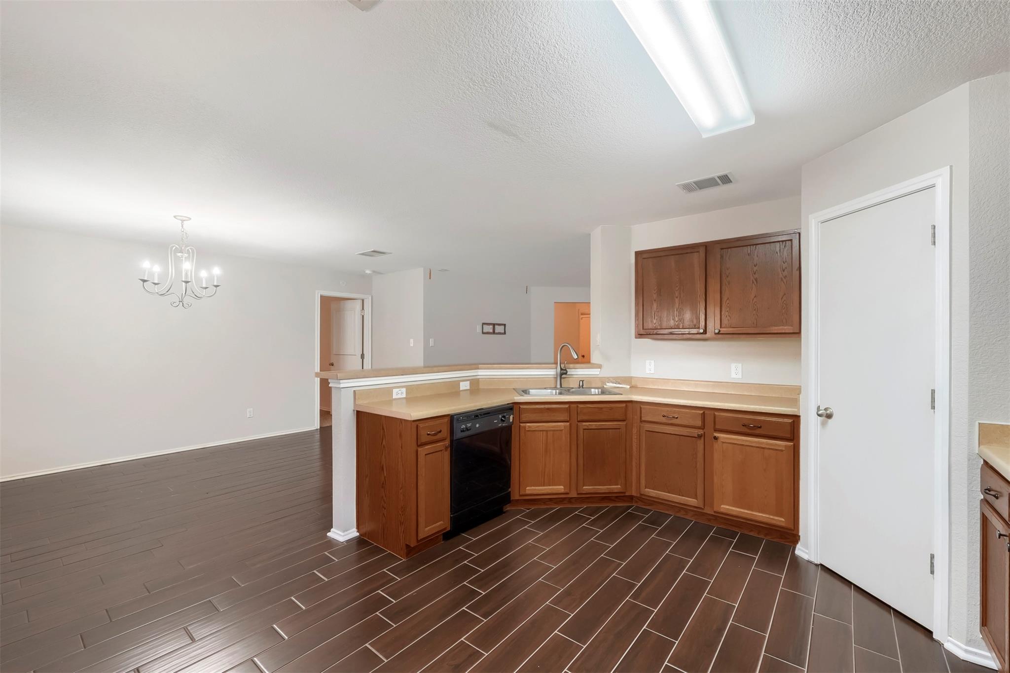 1011 Shadow Creek Blvd, Buda, TX 78610