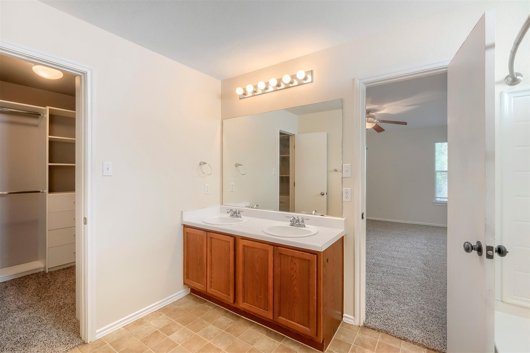 1011 Shadow Creek Blvd, Buda, TX 78610