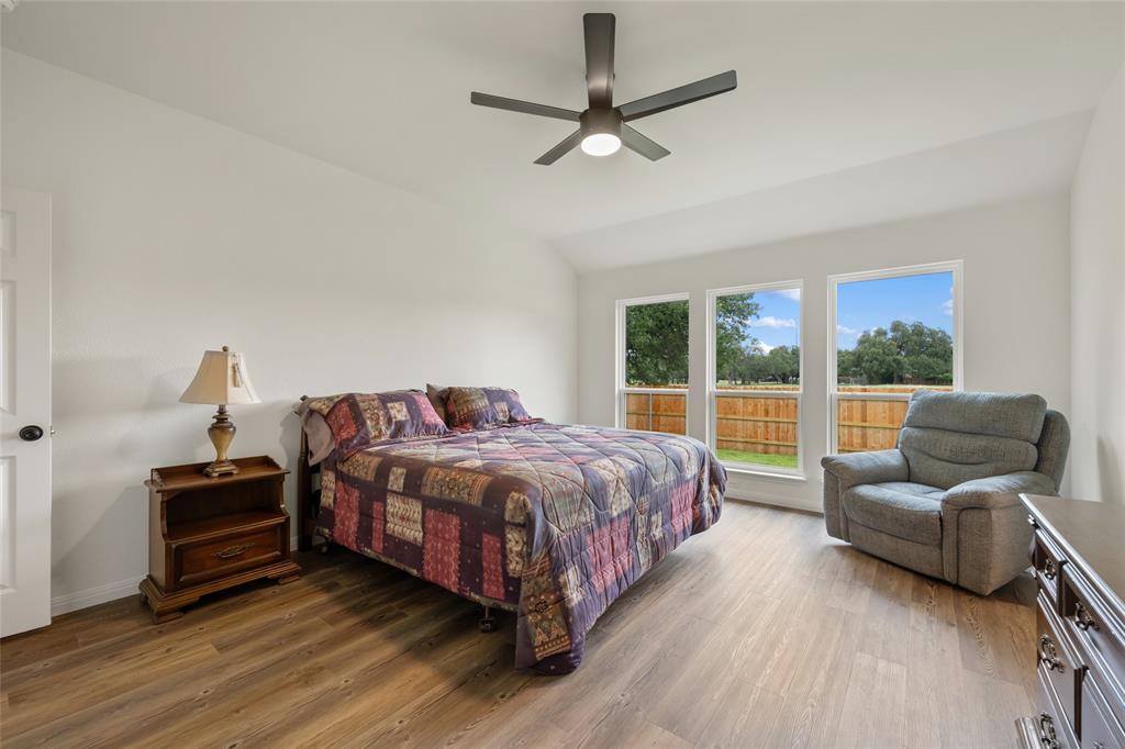 608 Haleys Cv, Leander, TX 78641