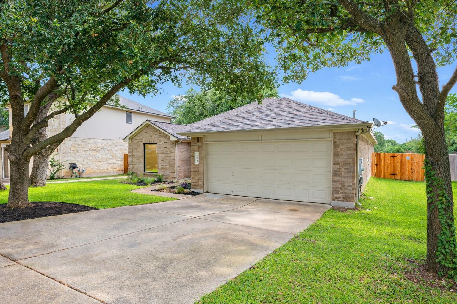 608 Haleys Cv, Leander, TX 78641
