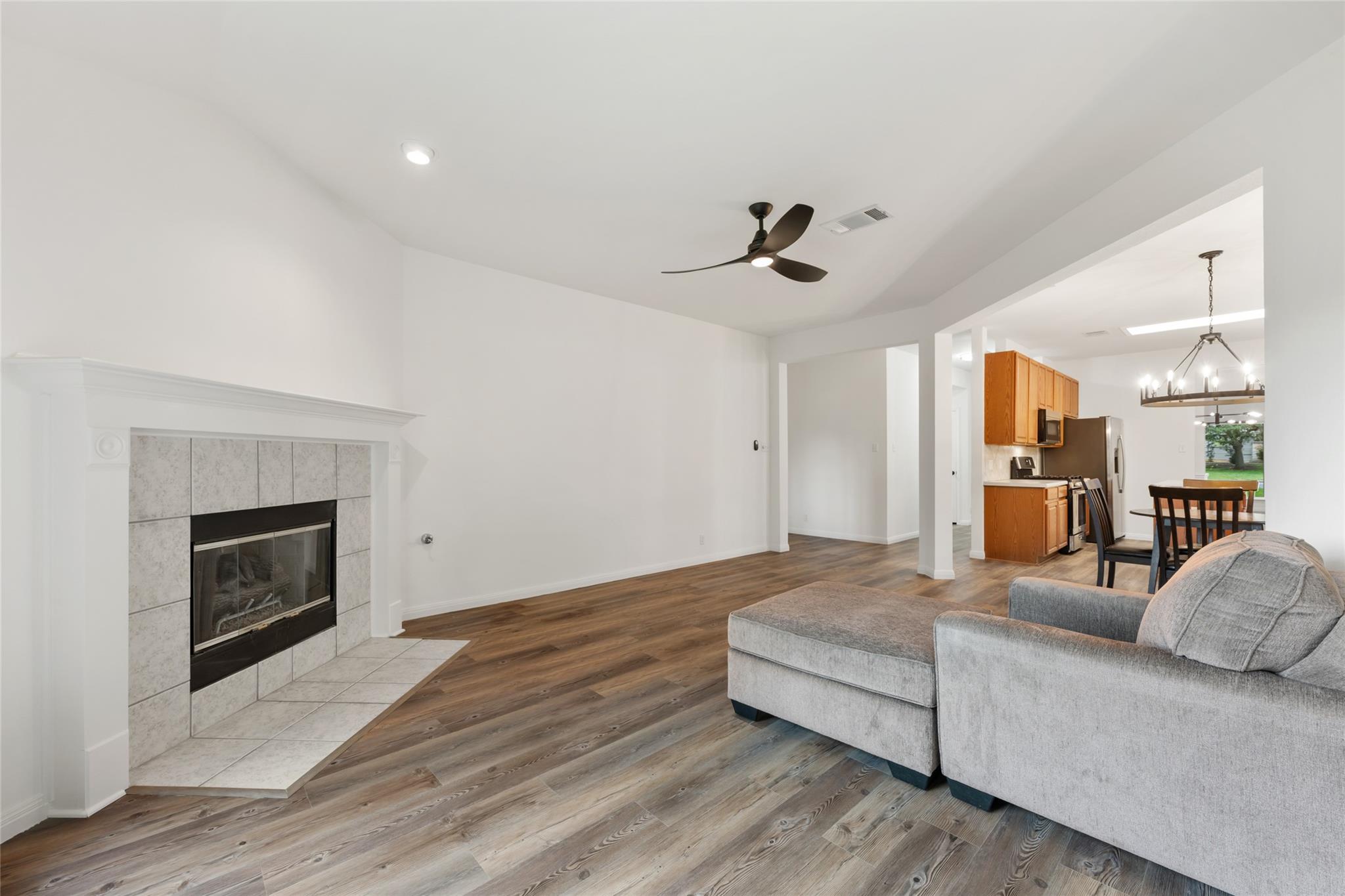 608 Haleys Cv, Leander, TX 78641