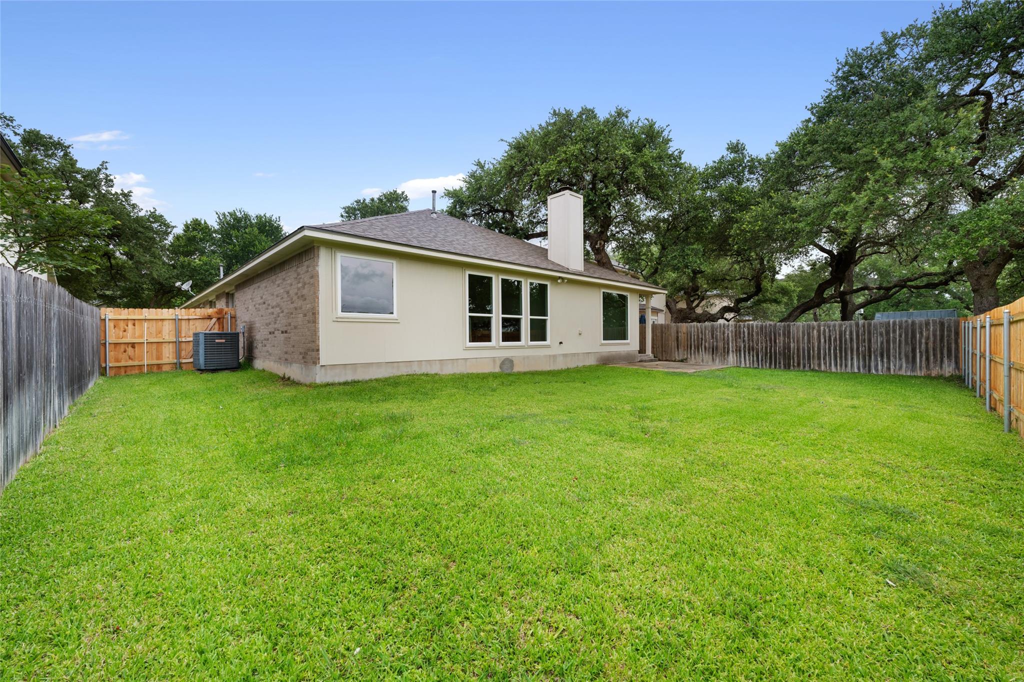 608 Haleys Cv, Leander, TX 78641