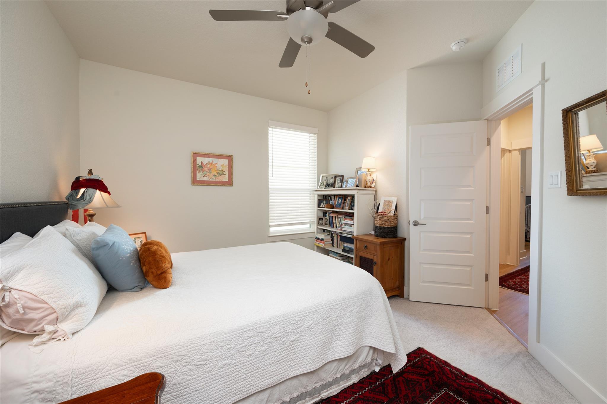 137 Big Leaf Dr, Buda, TX 78610