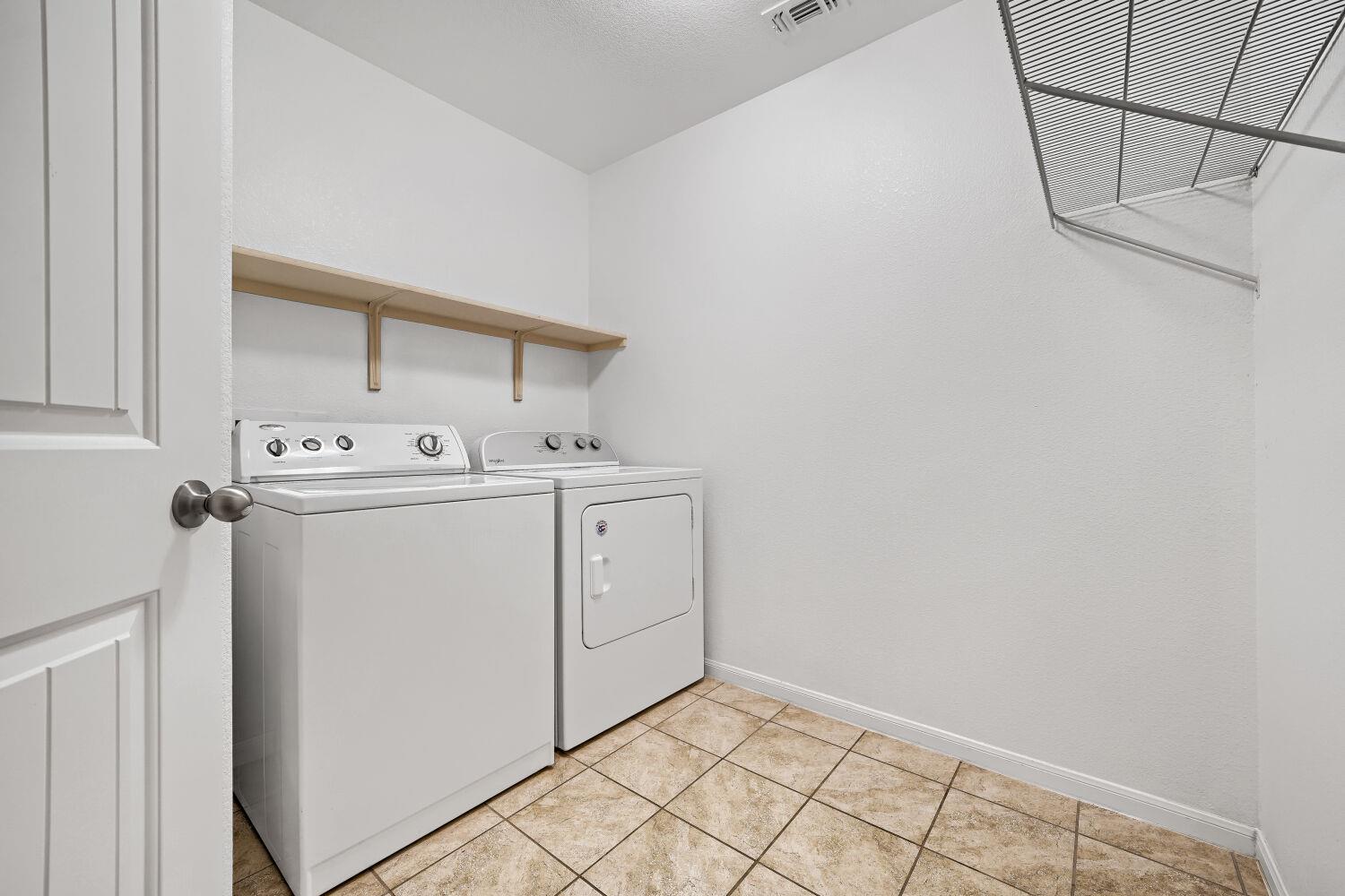 100 Liard River Rd, Hutto, TX 78634