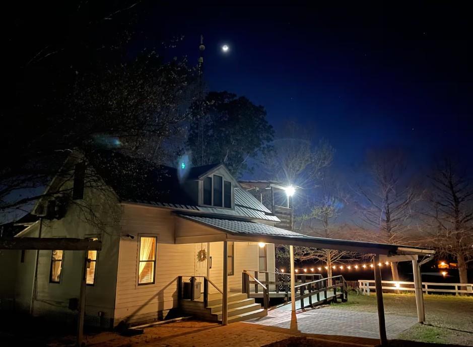 1241 Post Oak Point Rd, New Ulm, TX 78950