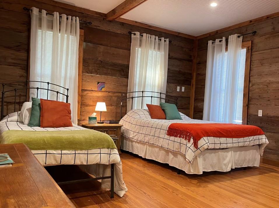 1241 Post Oak Point Rd, New Ulm, TX 78950