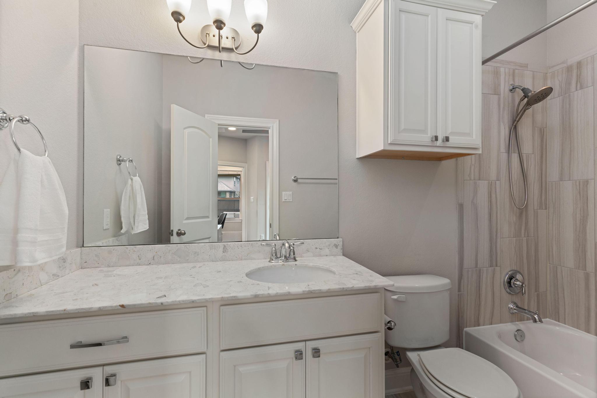 3028 Silvergrass Cv, Leander, TX 78641