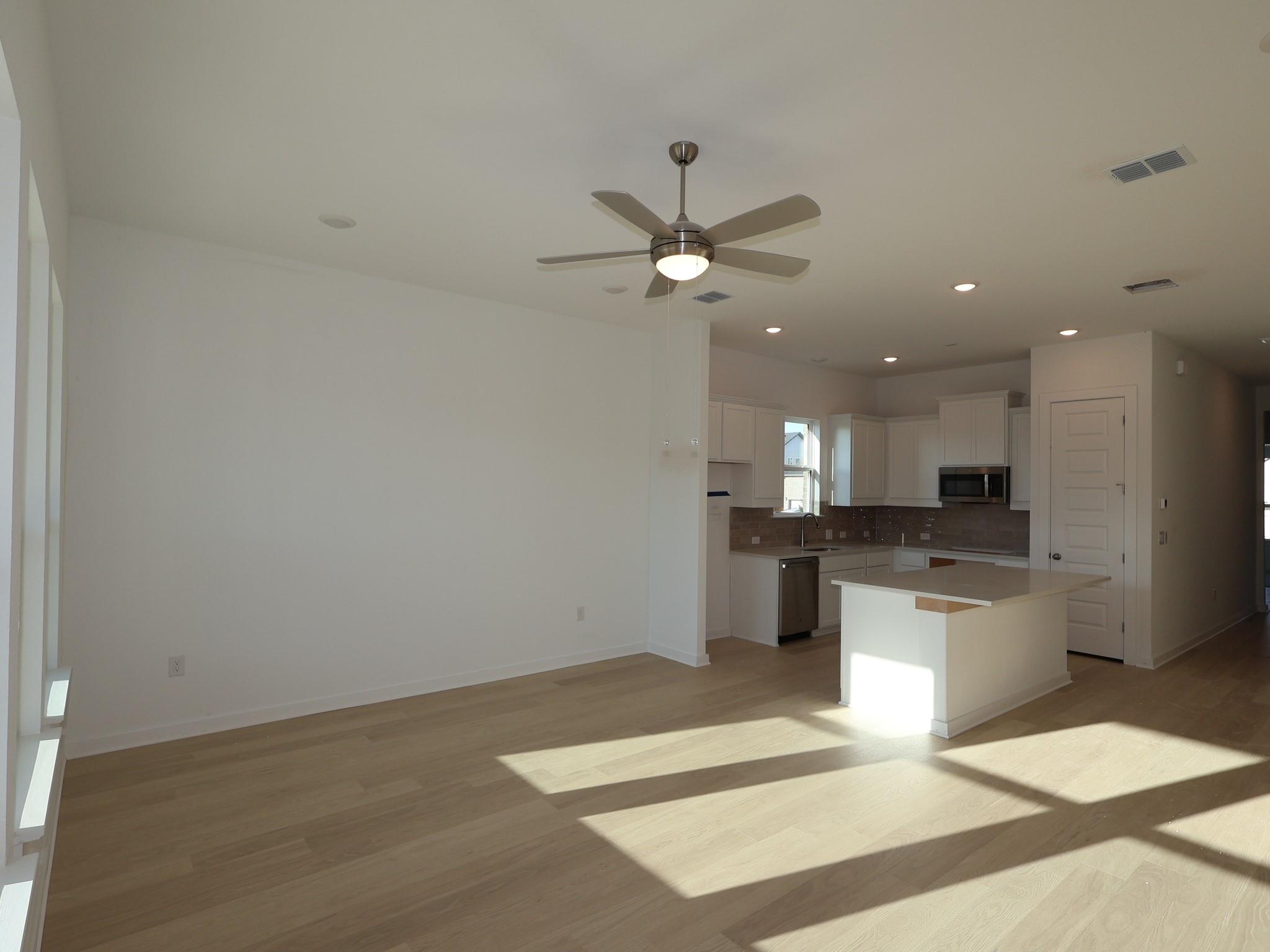 817 Boise Dr, Leander, TX 78641