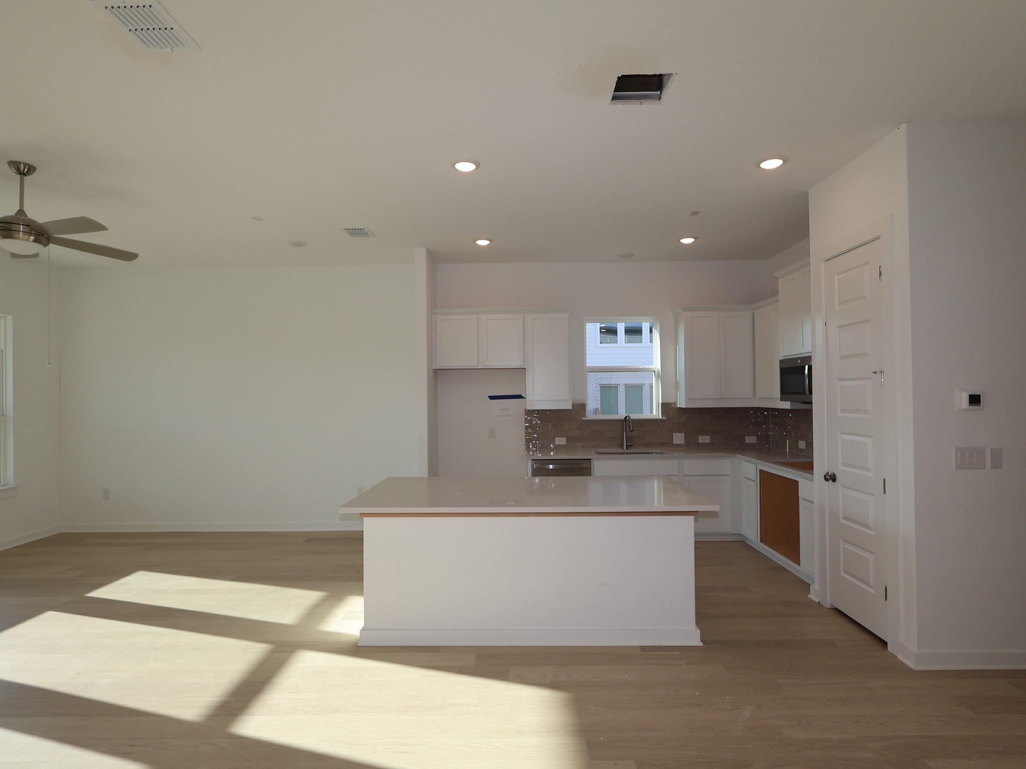 817 Boise Dr, Leander, TX 78641