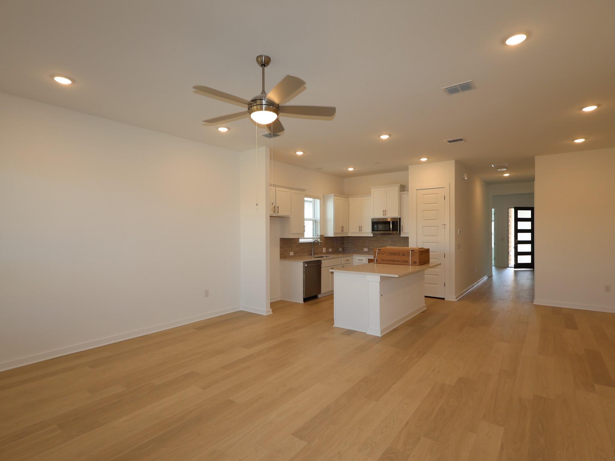 817 Boise Dr, Leander, TX 78641