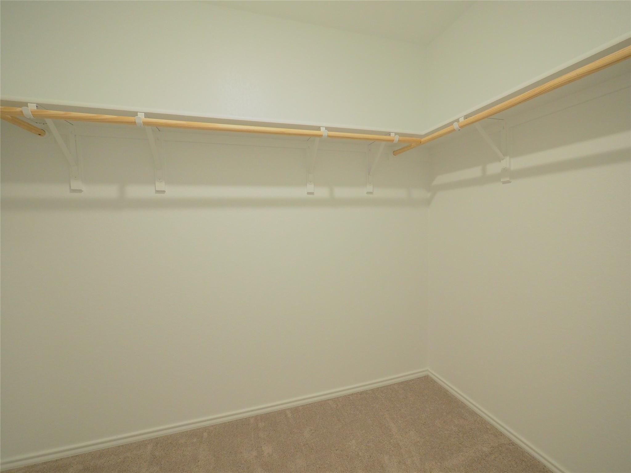 337 Rancho Del Cielo Loop, Jarrell, TX 75637