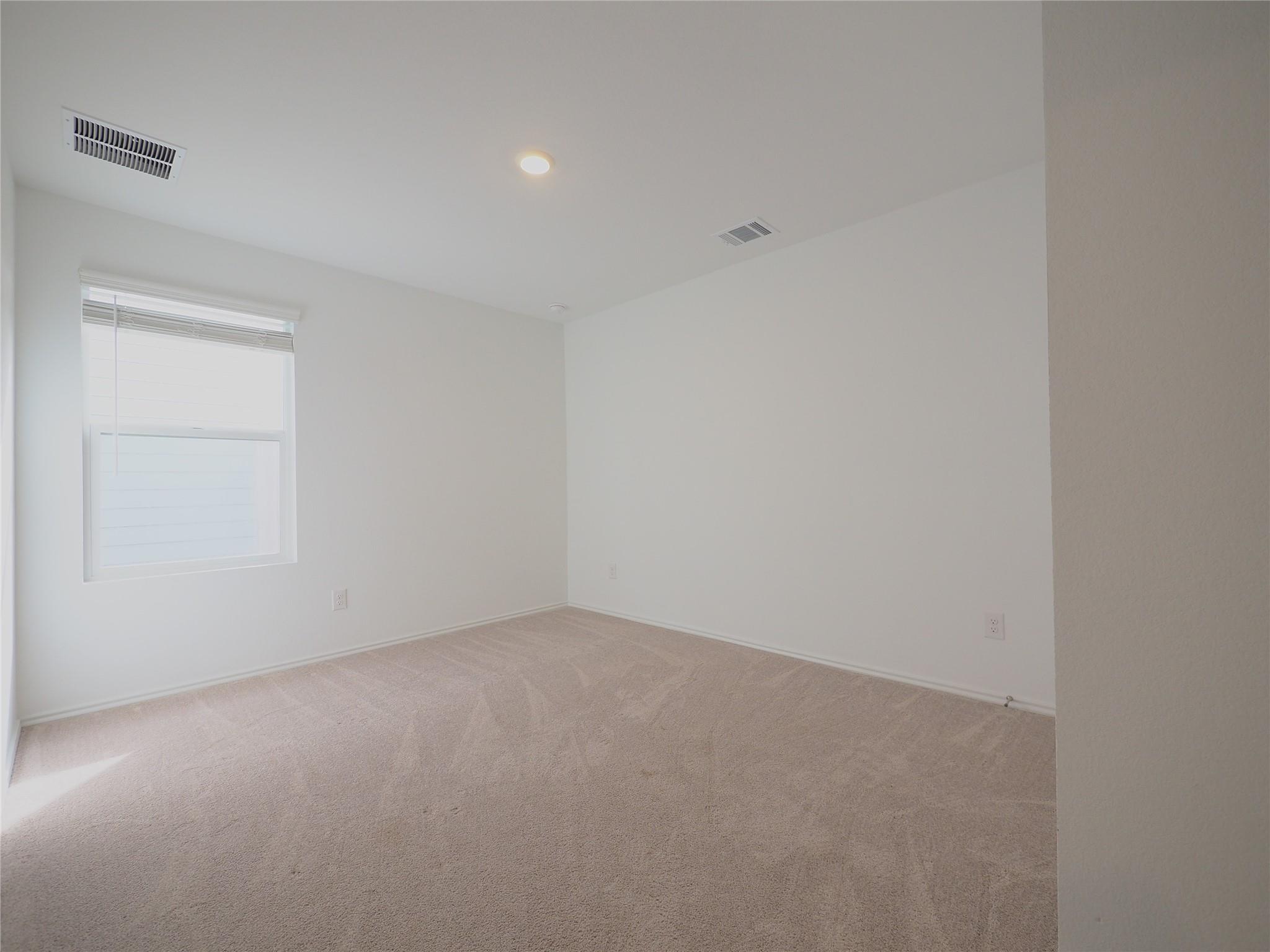 337 Rancho Del Cielo Loop, Jarrell, TX 75637