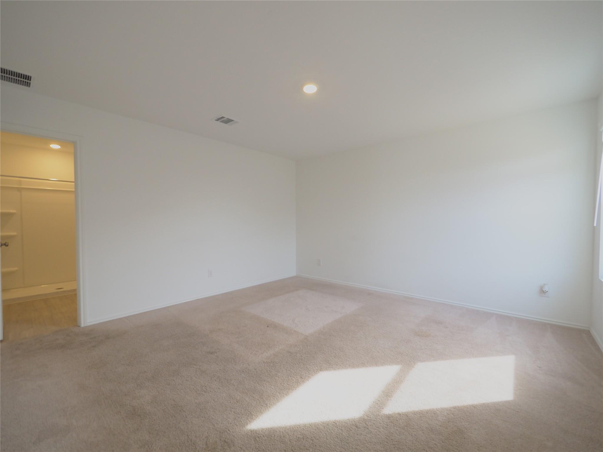 337 Rancho Del Cielo Loop, Jarrell, TX 75637