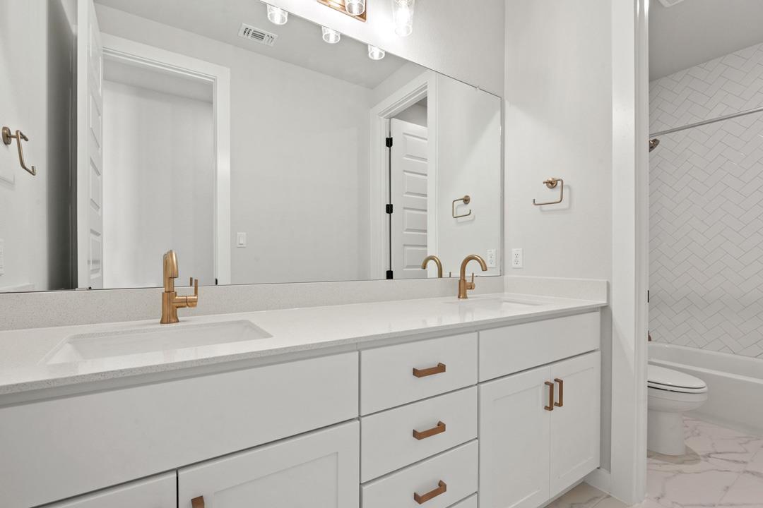 127 Sacred Fig Road, Dripping Springs, TX 78620