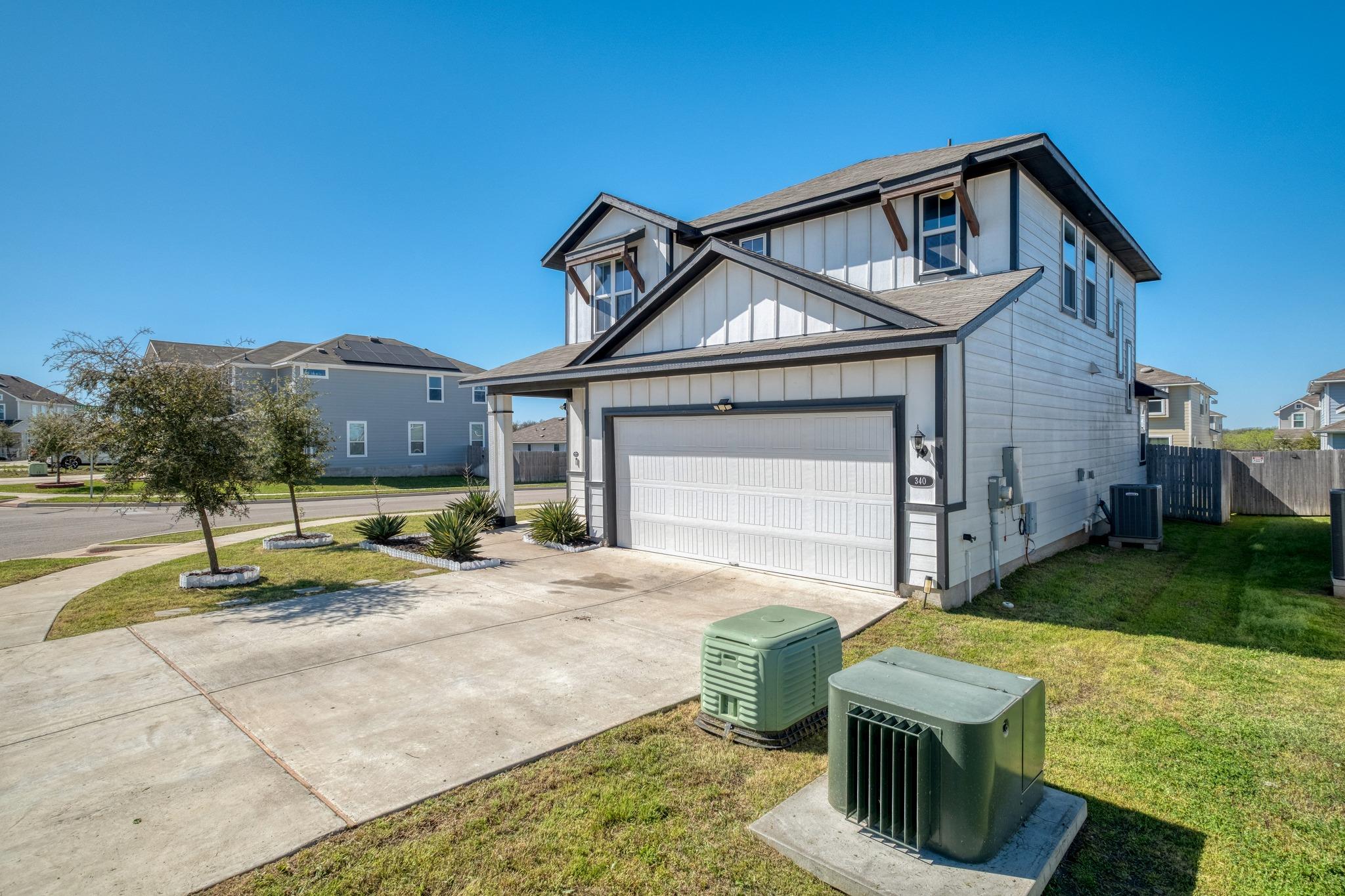 340 Black Opal Dr, Jarrell, TX 76537