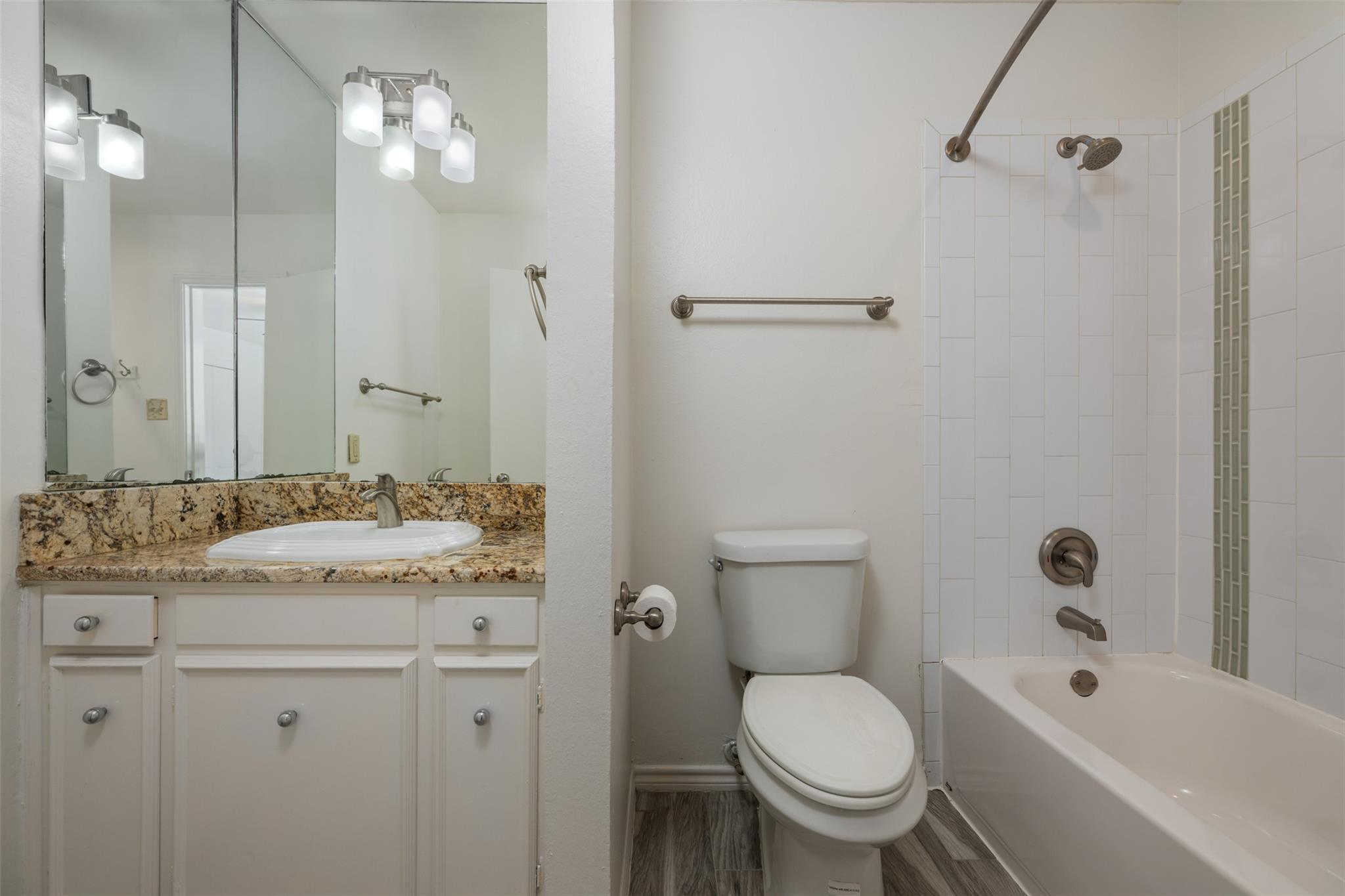 6107 Bullard Dr # A, Austin, TX 78757