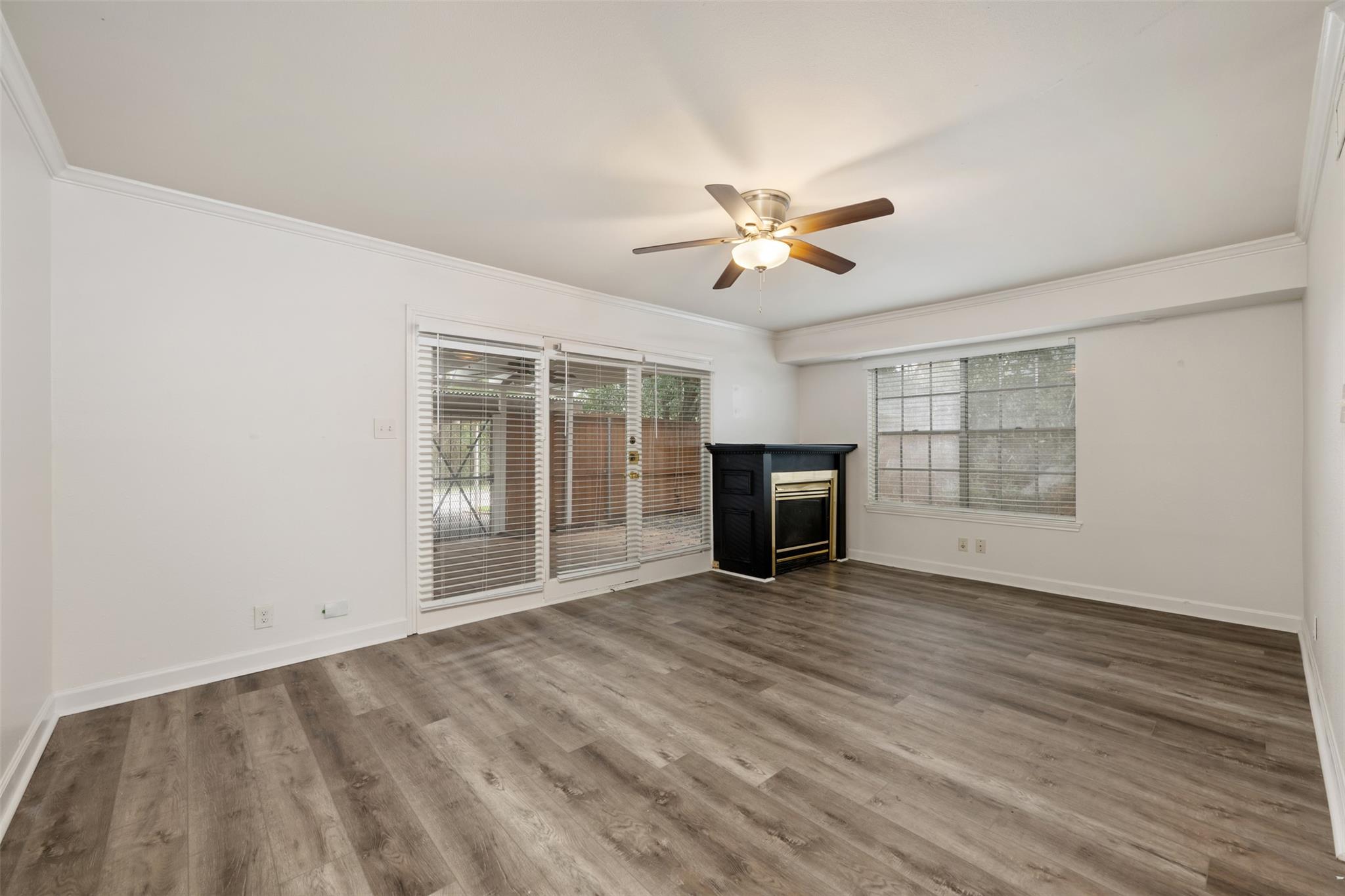 6107 Bullard Dr # A, Austin, TX 78757