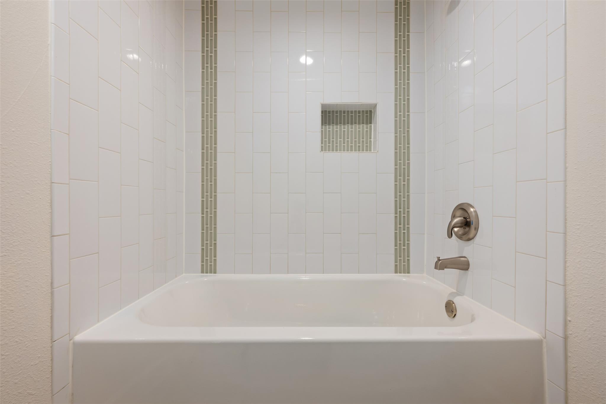 6107 Bullard Dr # A, Austin, TX 78757