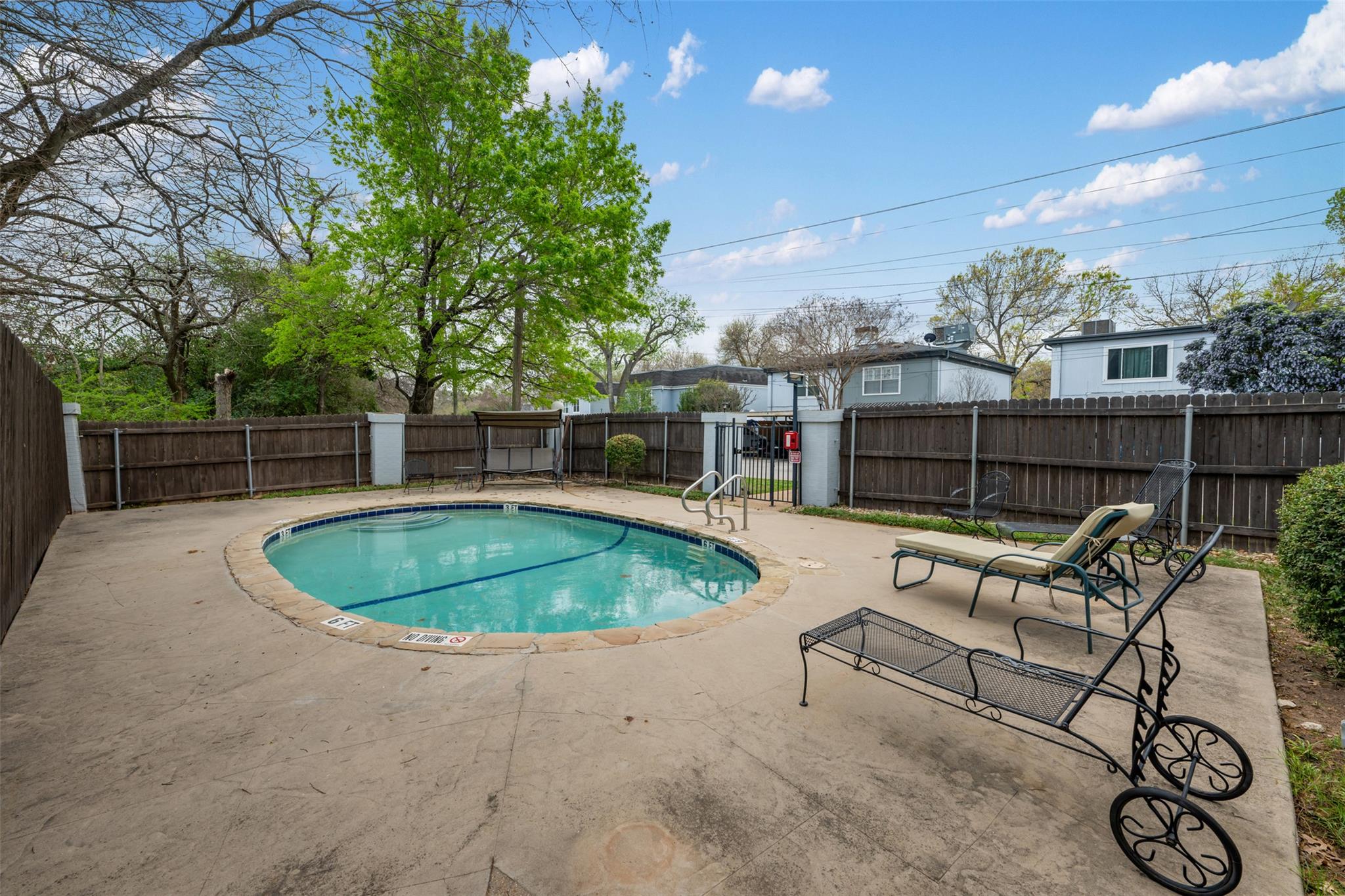 6107 Bullard Dr # A, Austin, TX 78757