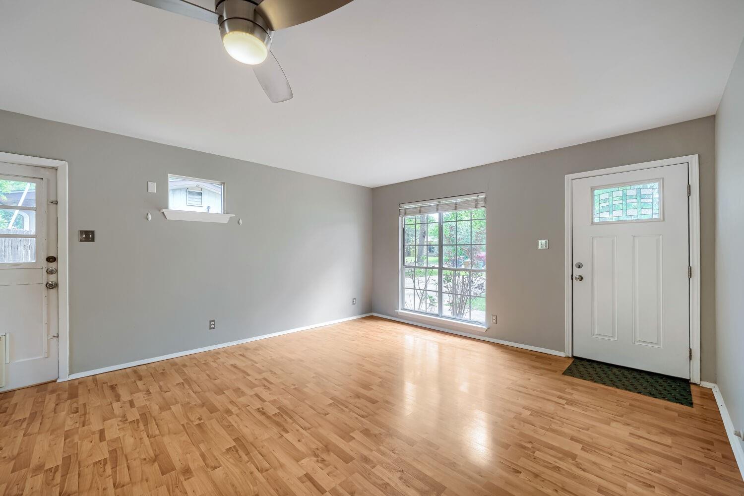 8308 Hathaway Dr, Austin, TX 78757