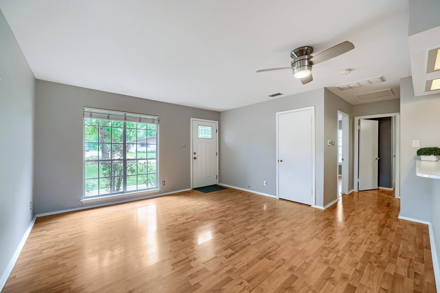 8308 Hathaway Dr, Austin, TX 78757