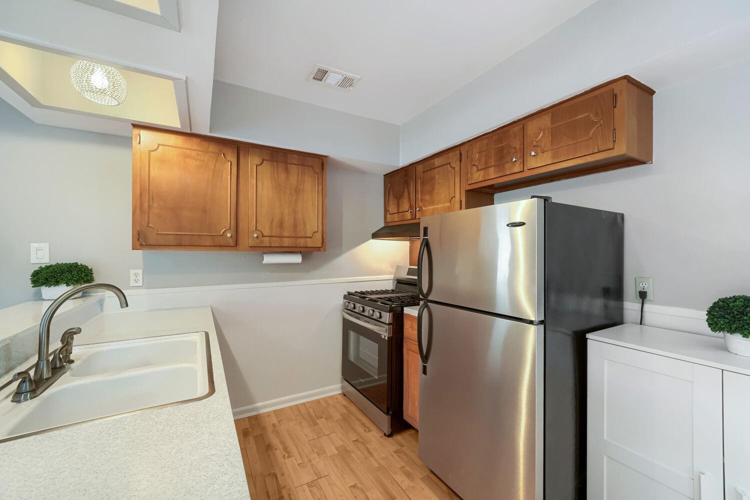 8308 Hathaway Dr, Austin, TX 78757