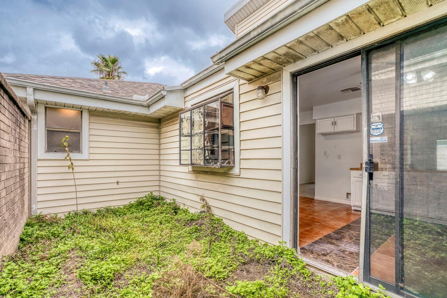 13426 Carruth Ln, Houston, TX 77083