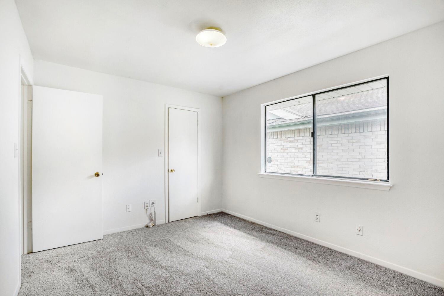 13426 Carruth Ln, Houston, TX 77083