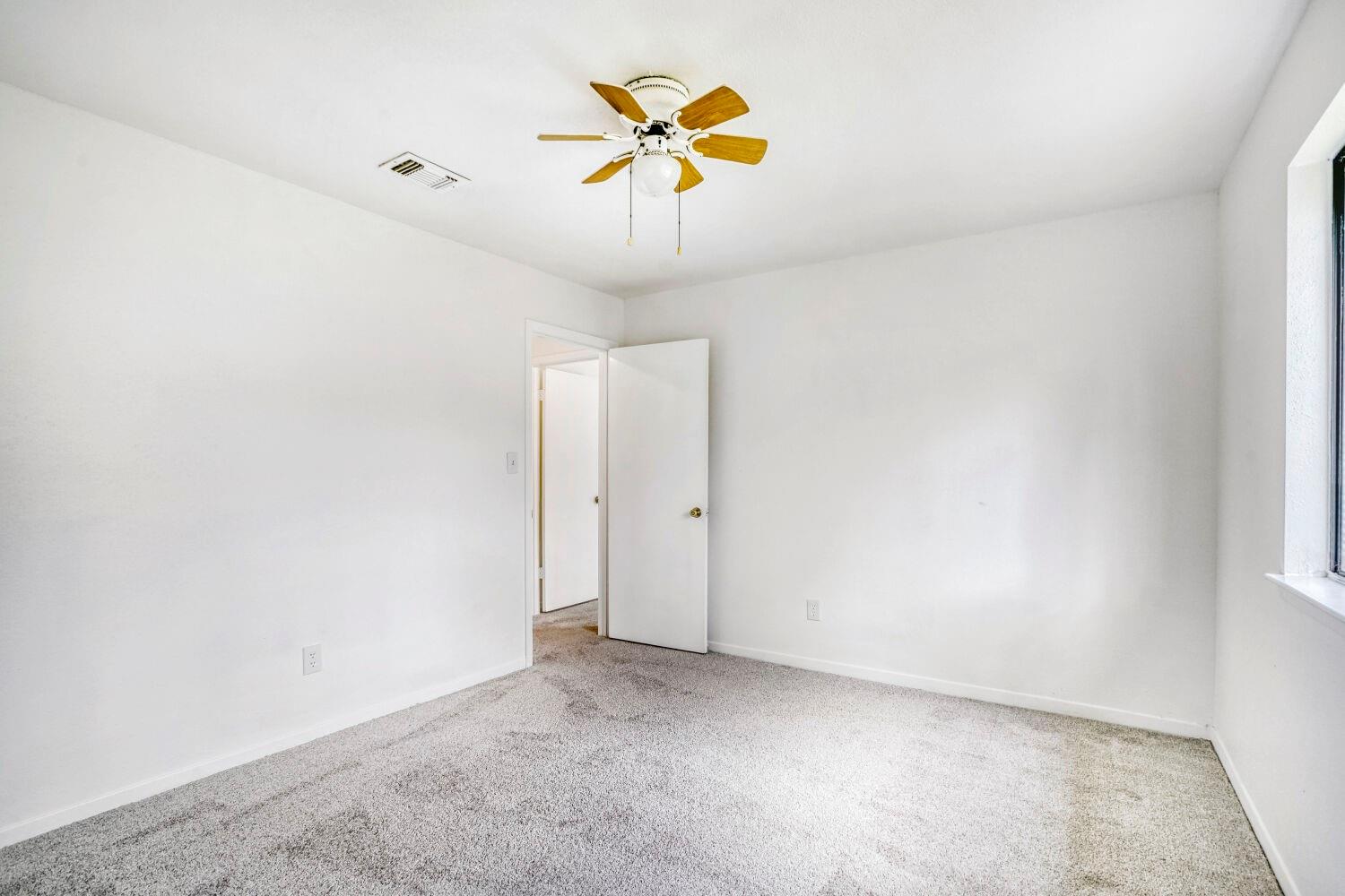 13426 Carruth Ln, Houston, TX 77083