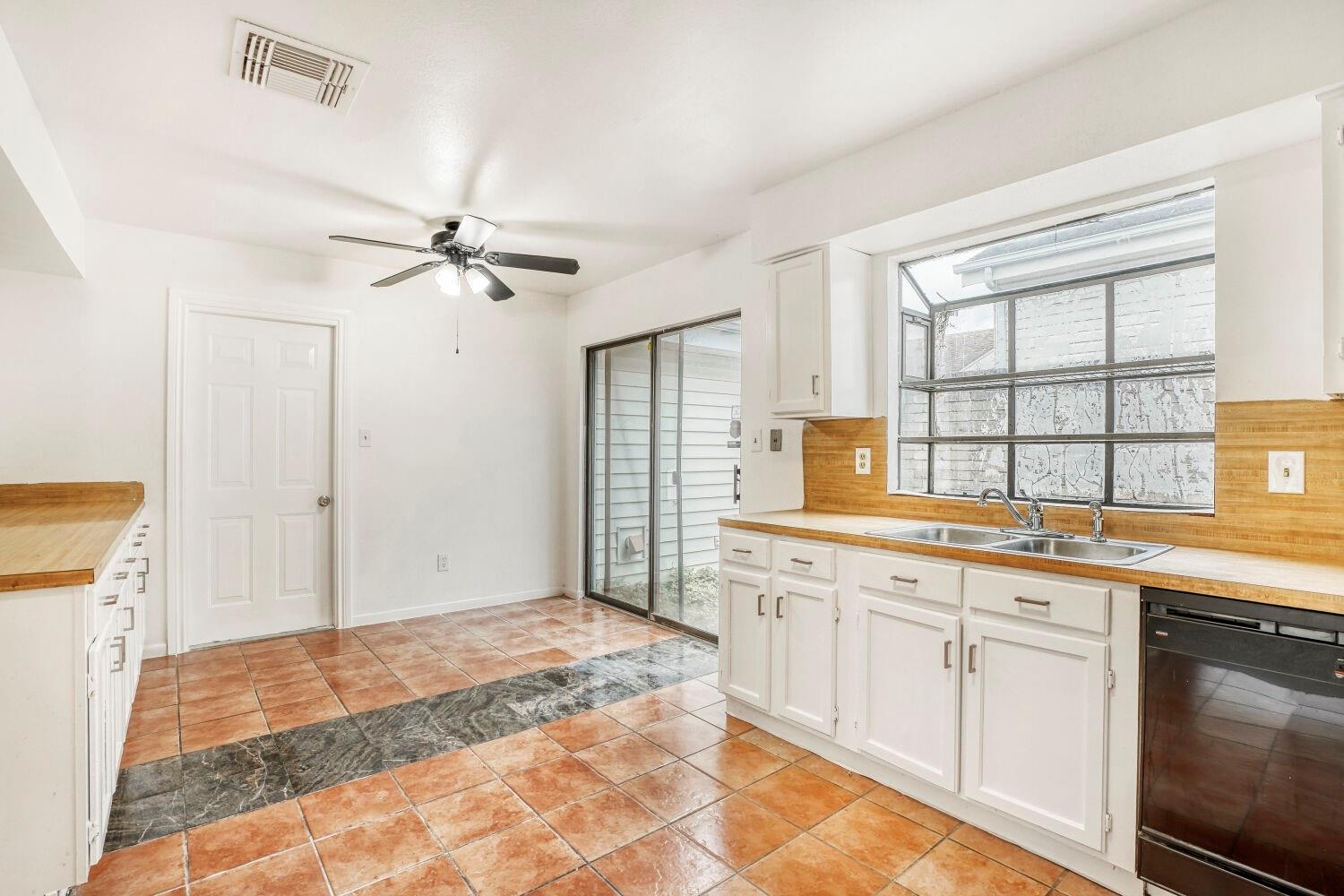 13426 Carruth Ln, Houston, TX 77083