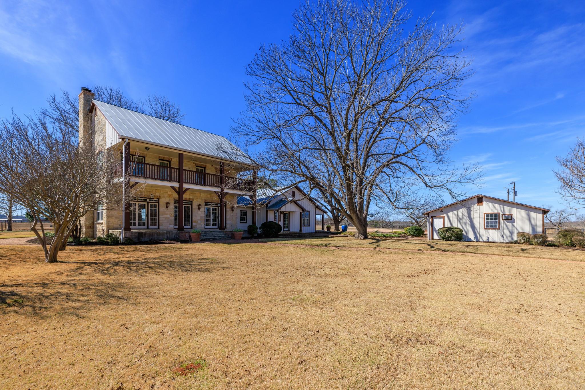 249 Eureka Ln, Fredericksburg, TX 78624