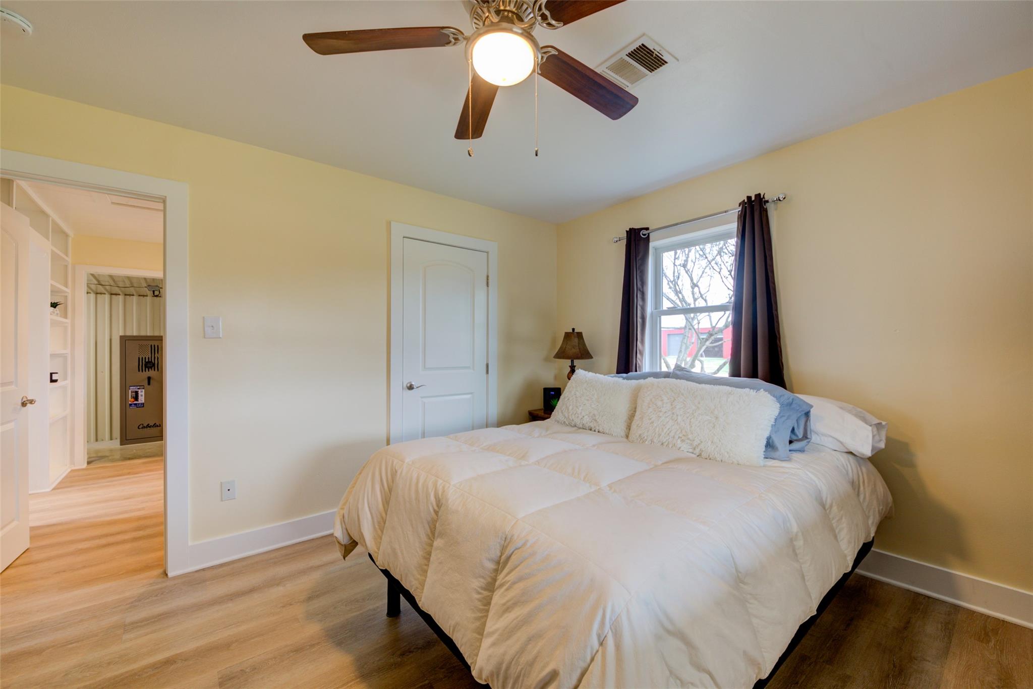 1192 Sand Hill Rd, Dale, TX 78616