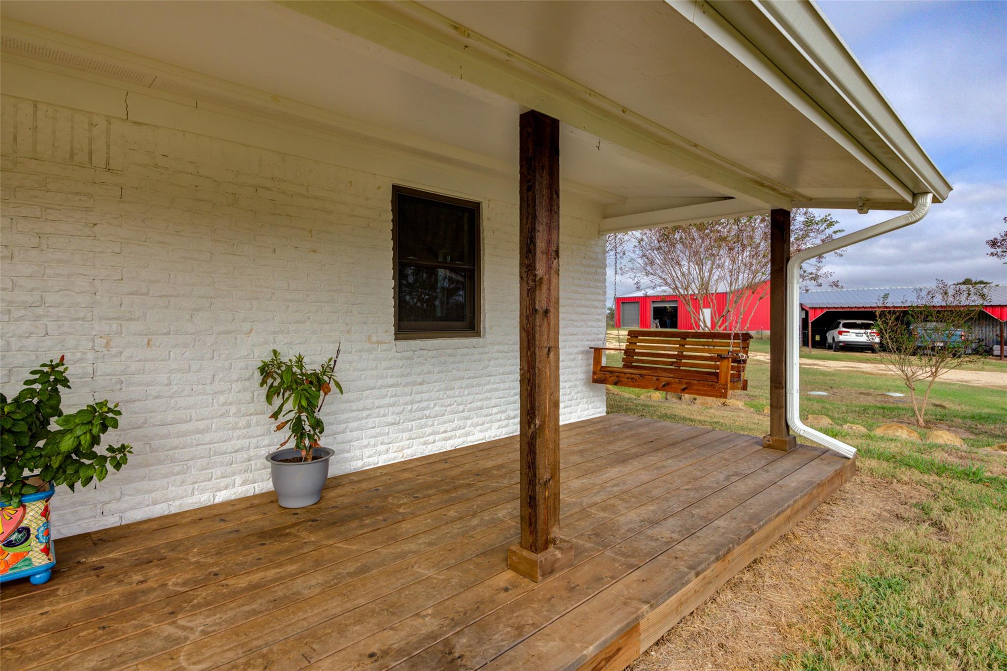 1192 Sand Hill Rd, Dale, TX 78616