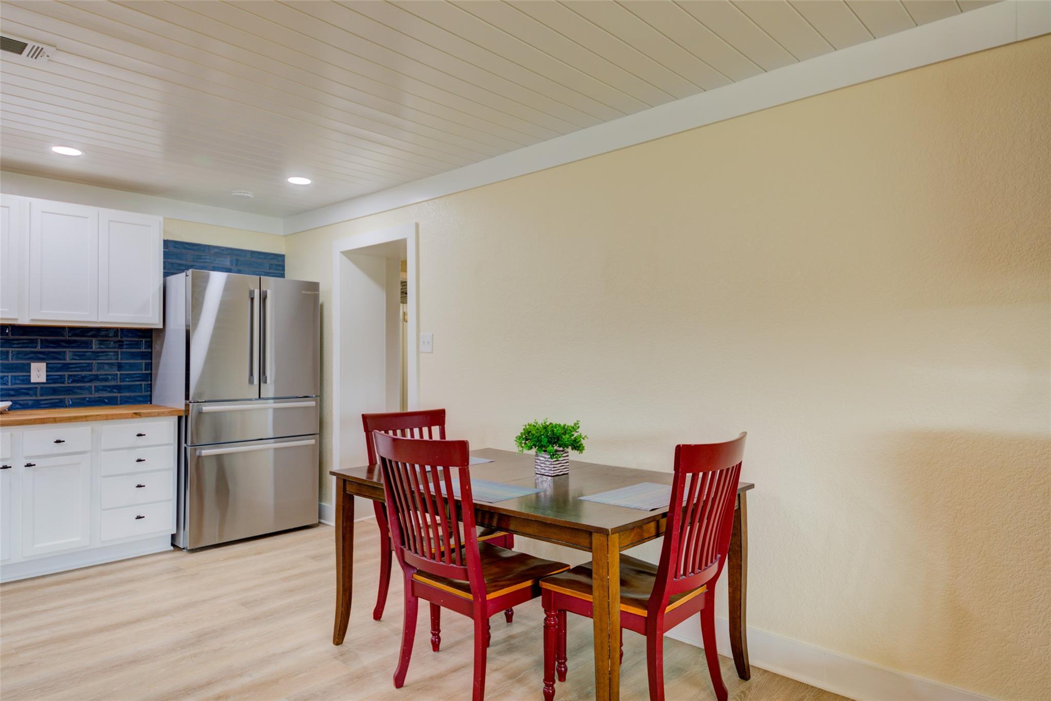 1192 Sand Hill Rd, Dale, TX 78616