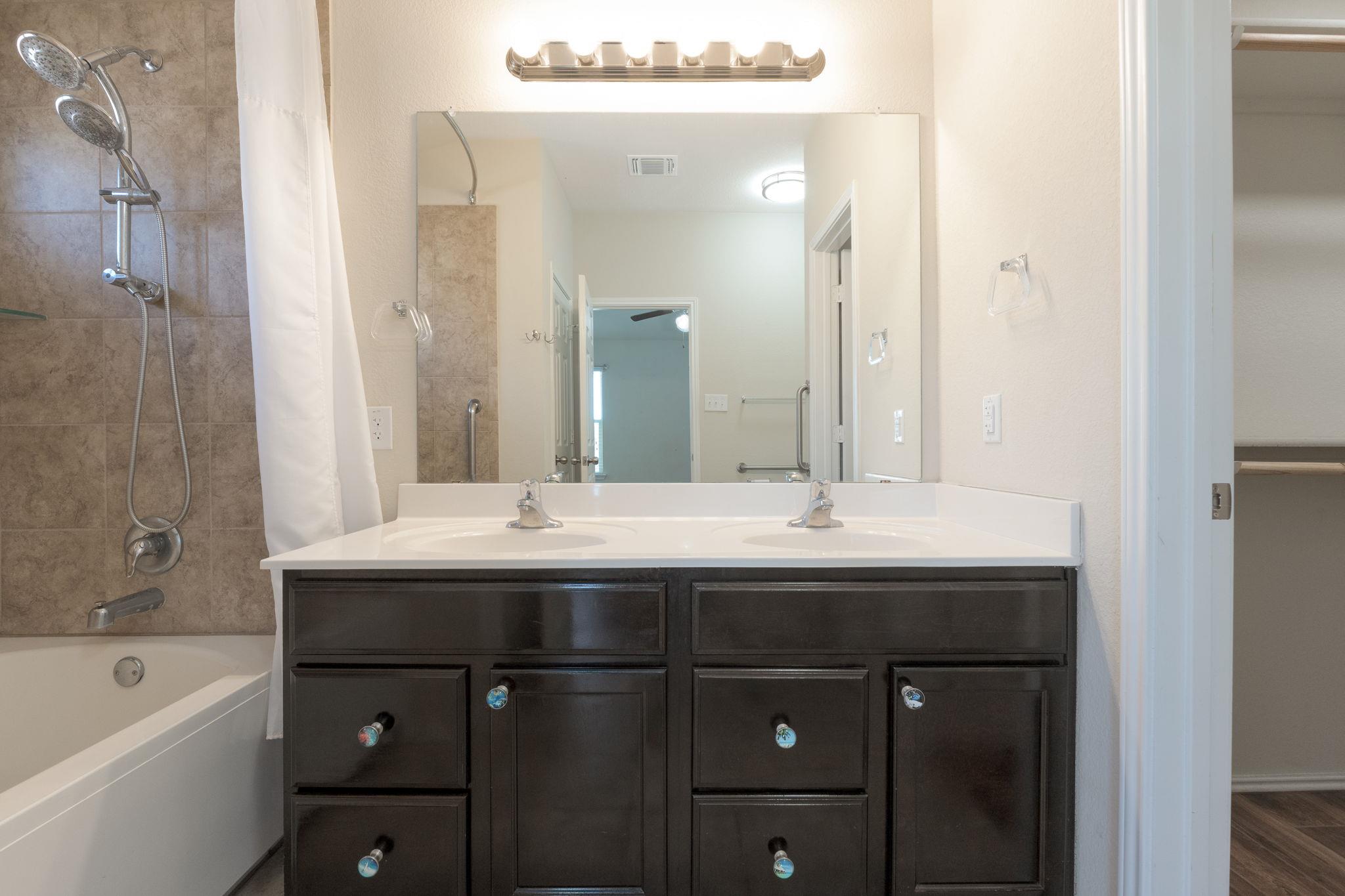 1502 Shims Blvd, Killeen, TX 76543