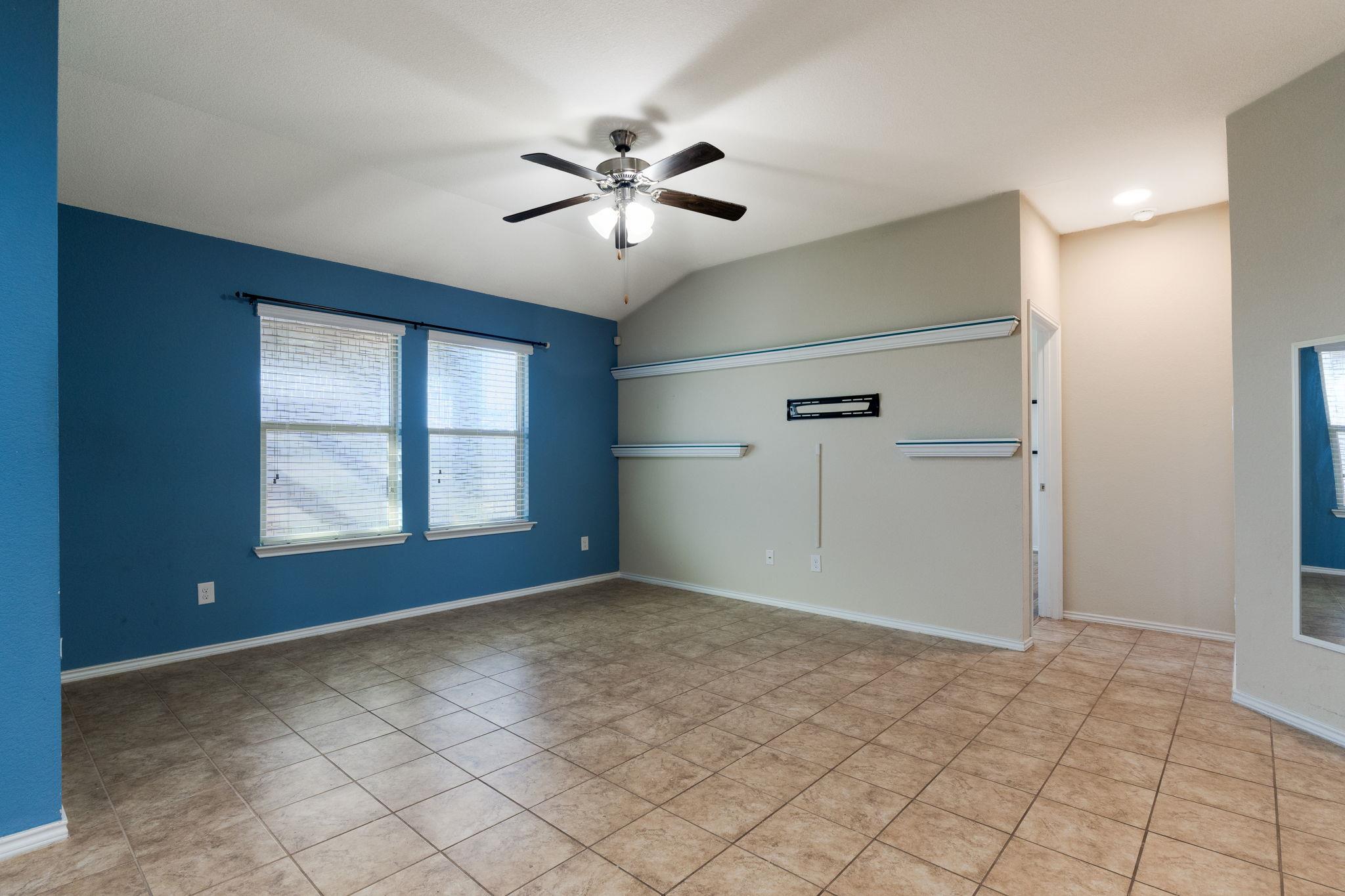 1502 Shims Blvd, Killeen, TX 76543