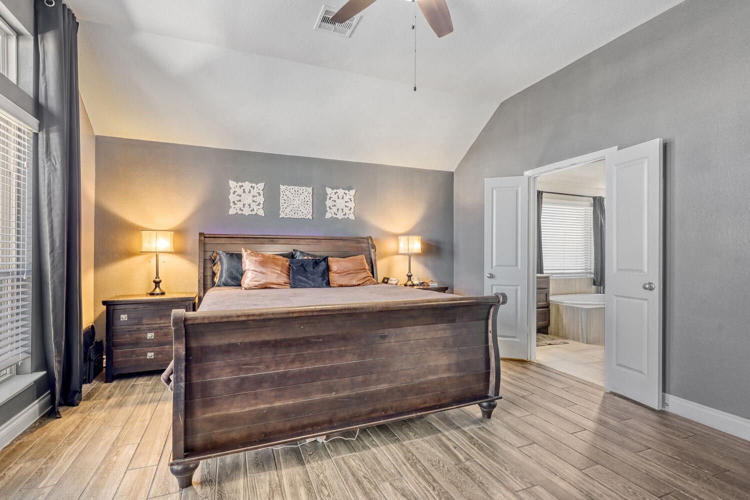 2416 BURBERRY Ln, Leander, TX 78641