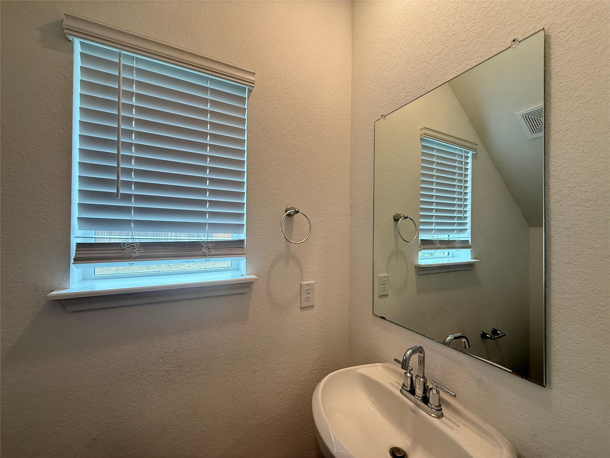 120 Calla Ln, Georgetown, TX 78626