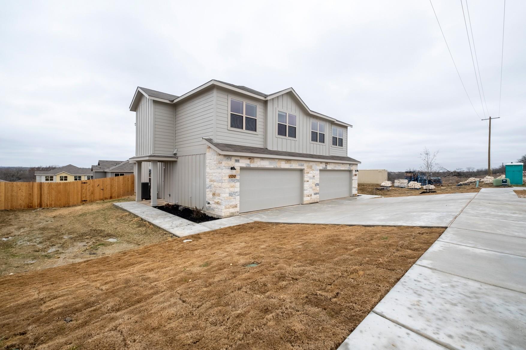 1201 Garland Dr, Georgetown, TX 78626