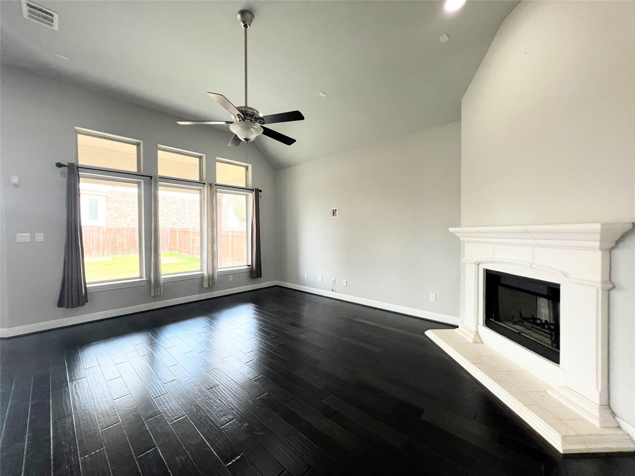 2700 Hudson Ln, Leander, TX 78641