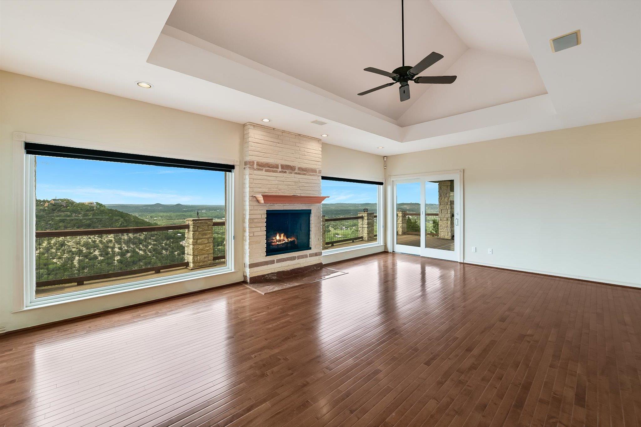 695 Sunset Dr, Wimberley, TX 78676