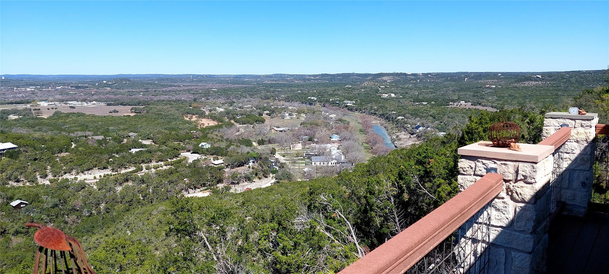 695 Sunset Dr, Wimberley, TX 78676