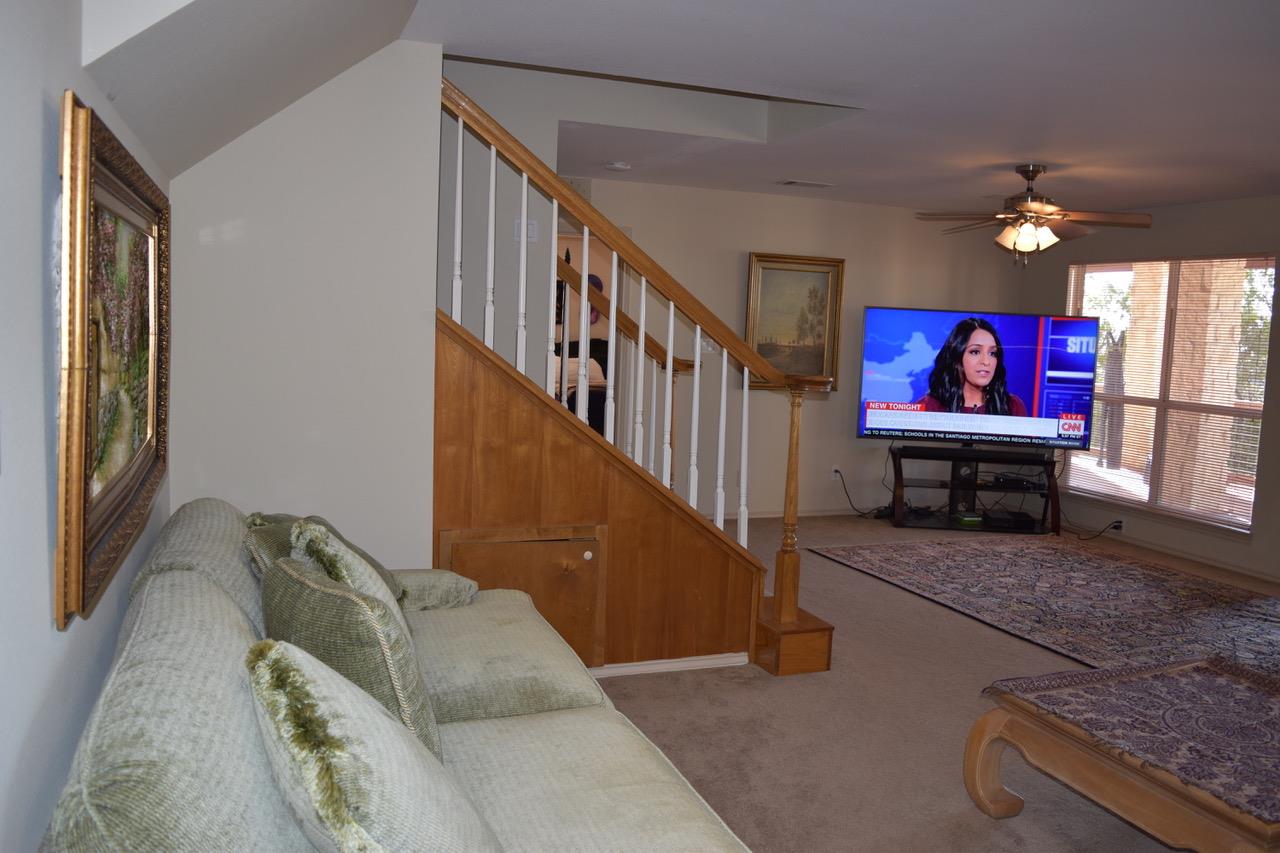 695 Sunset Dr, Wimberley, TX 78676