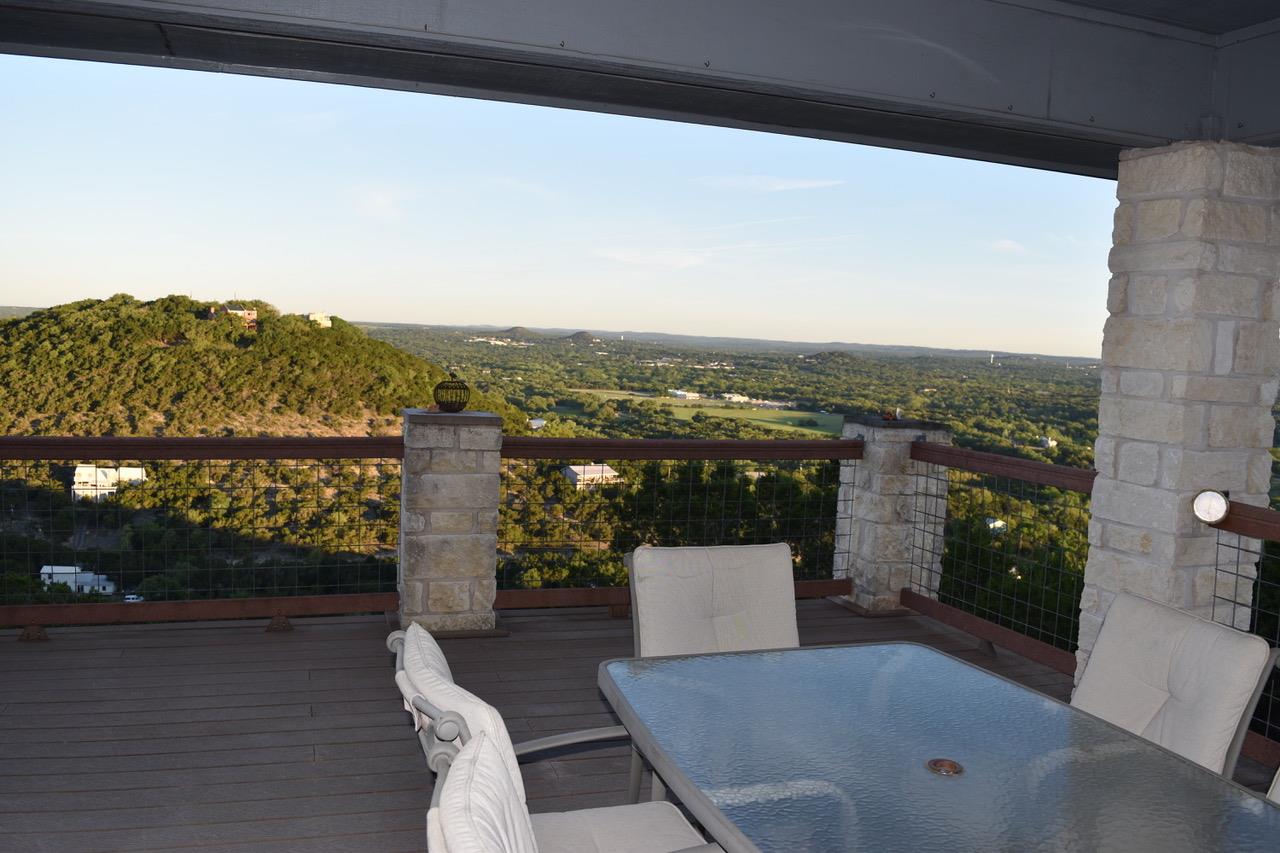 695 Sunset Dr, Wimberley, TX 78676