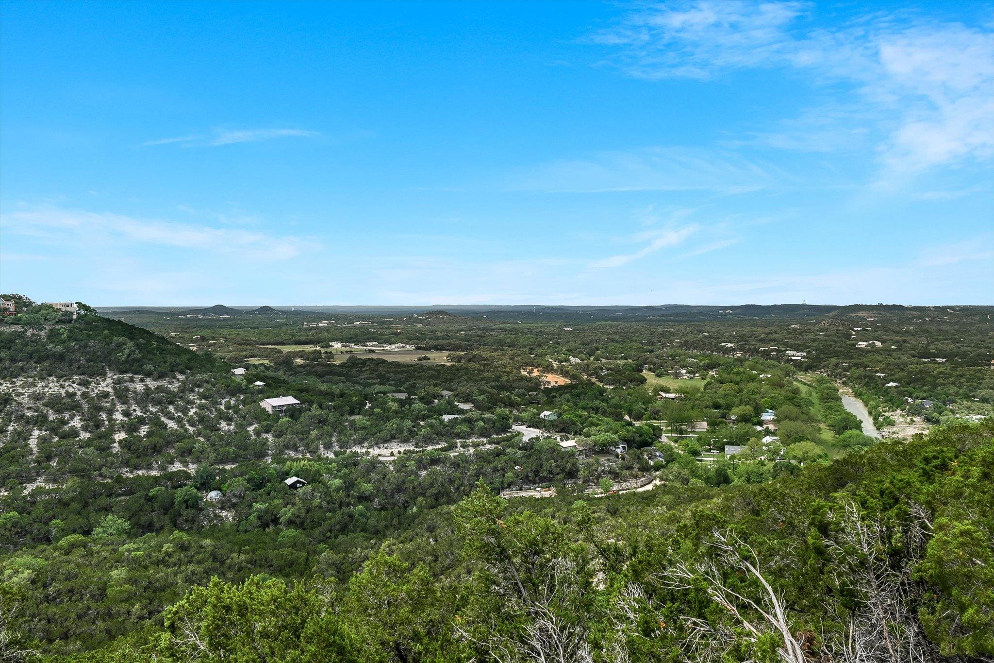 695 Sunset Dr, Wimberley, TX 78676