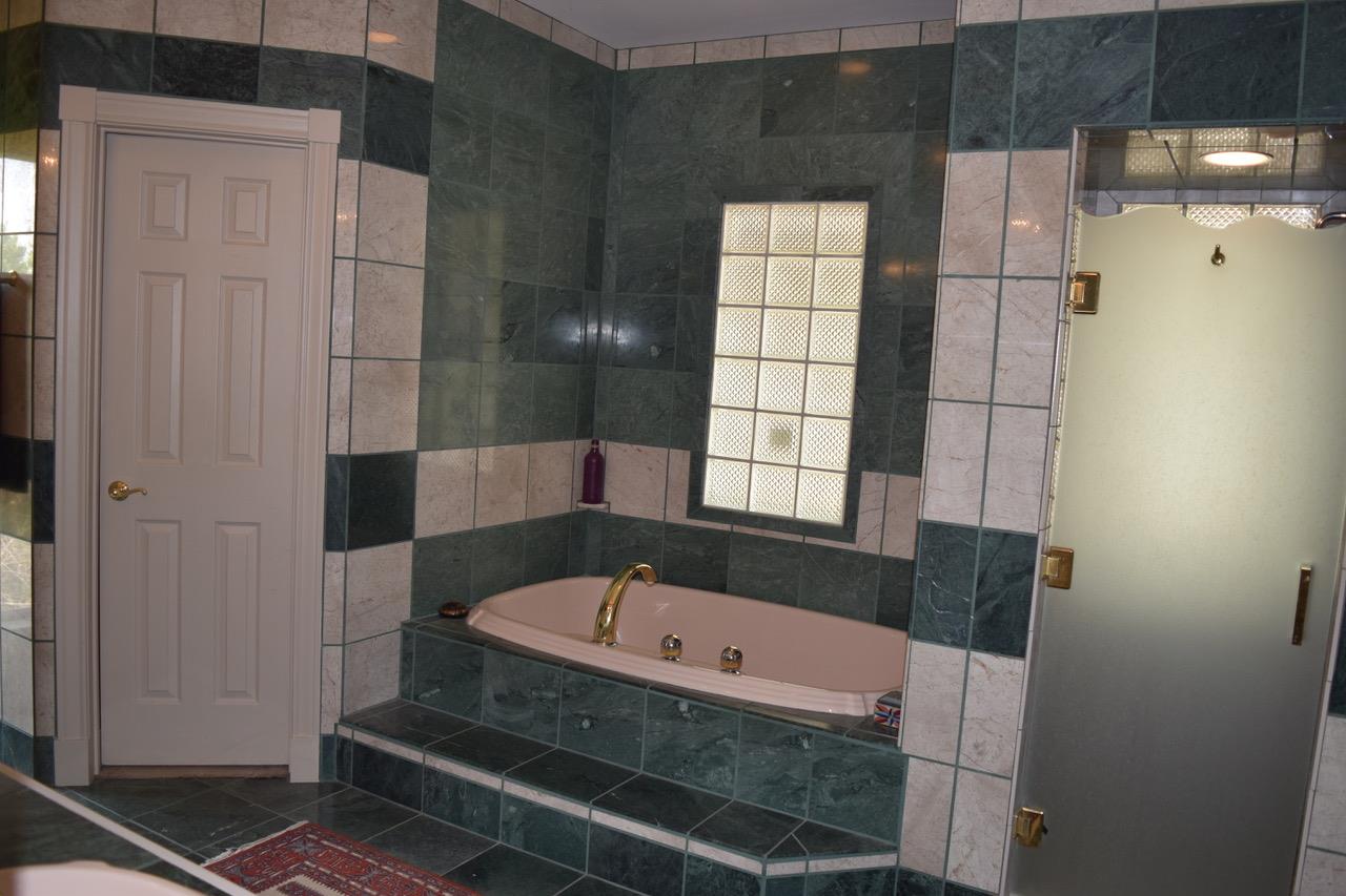 695 Sunset Dr, Wimberley, TX 78676