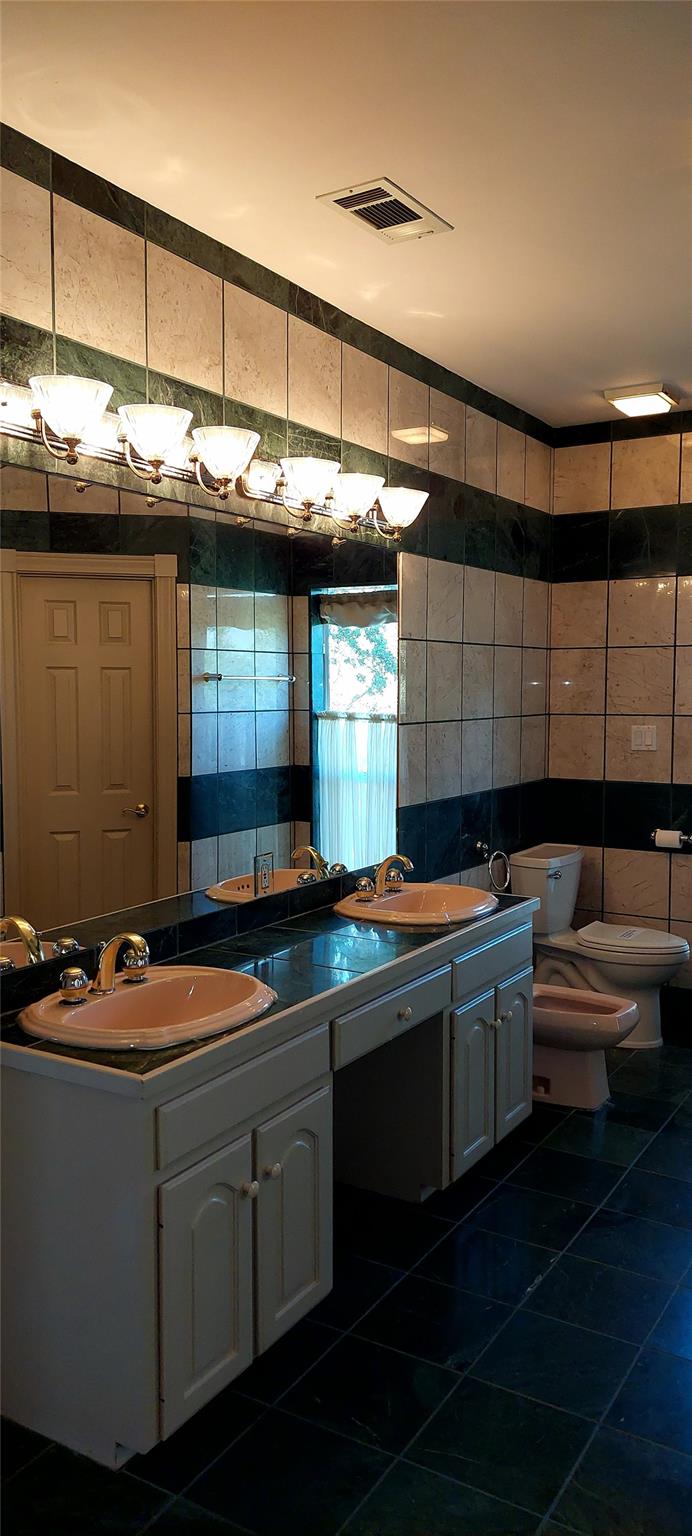 695 Sunset Dr, Wimberley, TX 78676